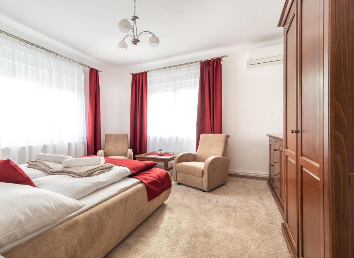 Topaz Apartmanhazak كيستاي المظهر الخارجي الصورة